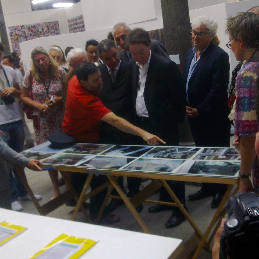 Showing titled Les Recontres D'Arles